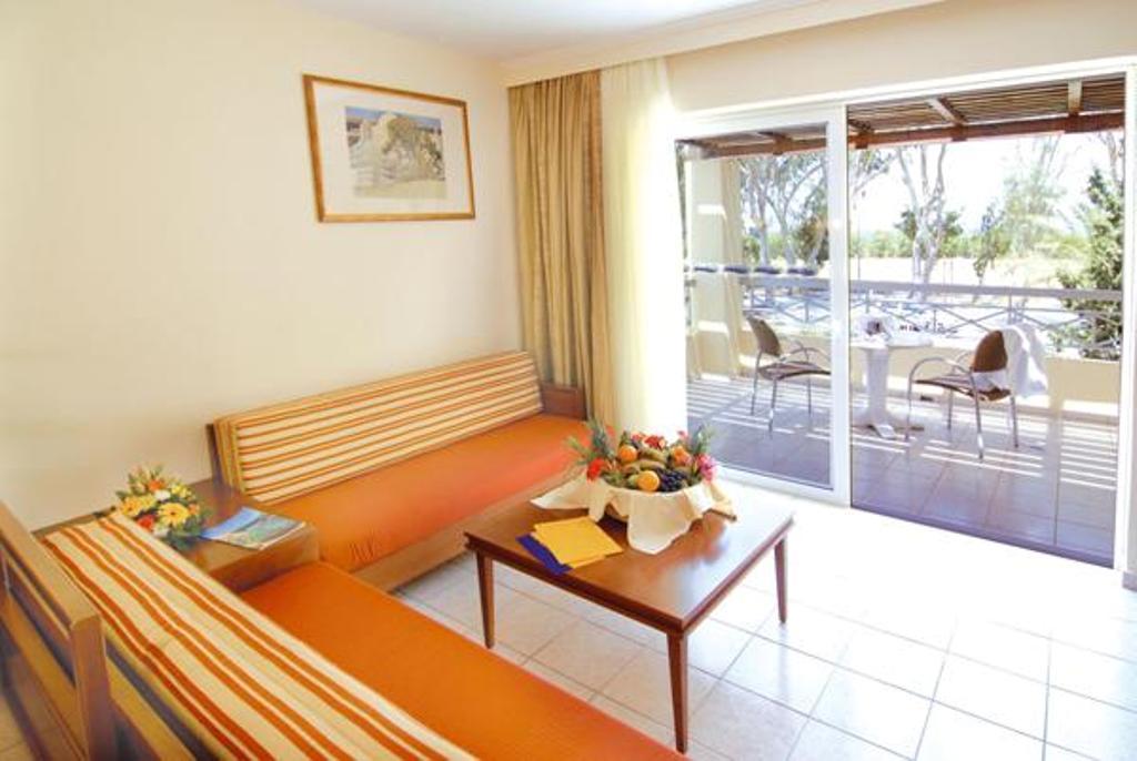 פסאלידי Kipriotis Maris Suites מראה חיצוני תמונה